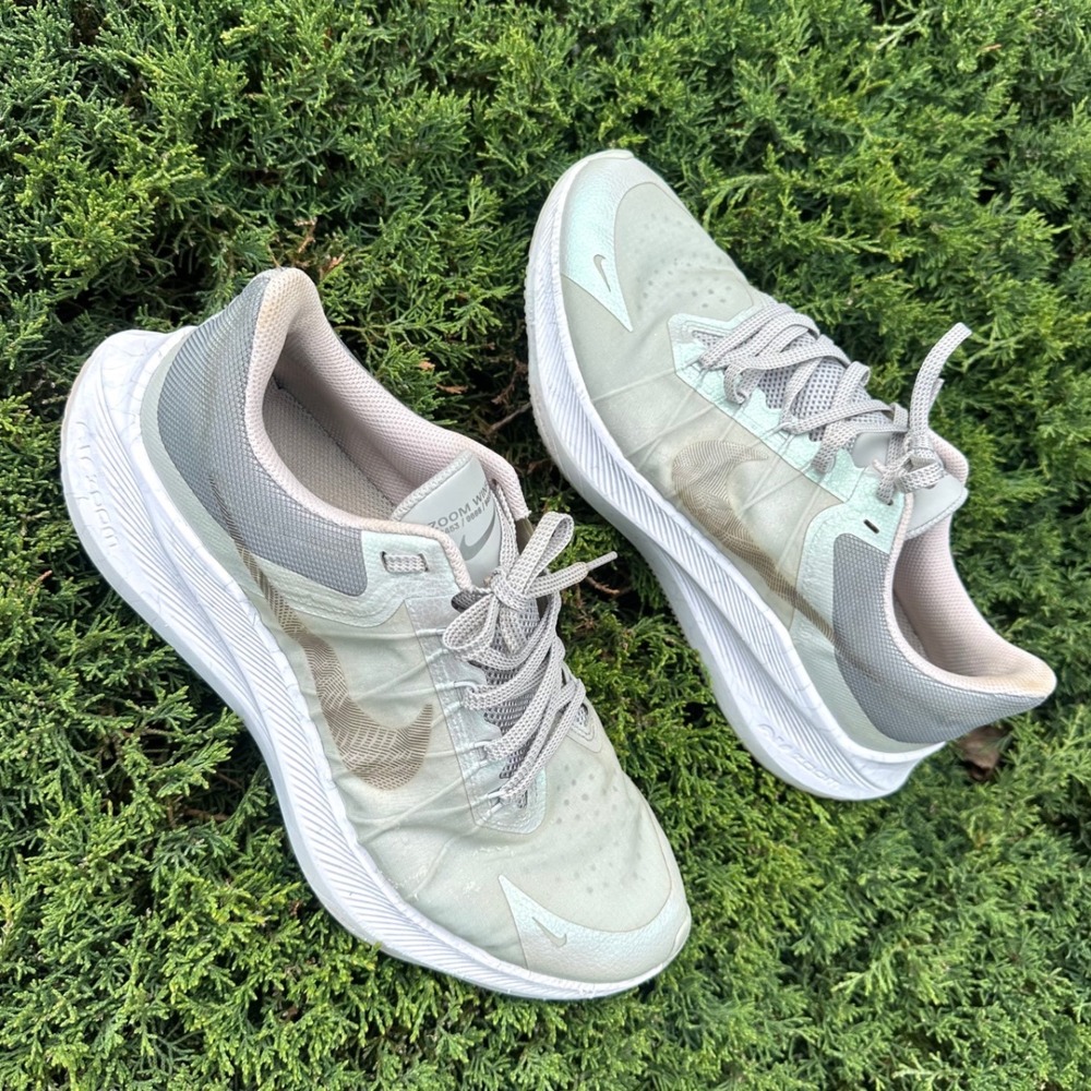 Nike Airโ Zoom Winflo 8 Women's Athletic Shoes Size 11 Grey Fog/Barely Rose-Pale